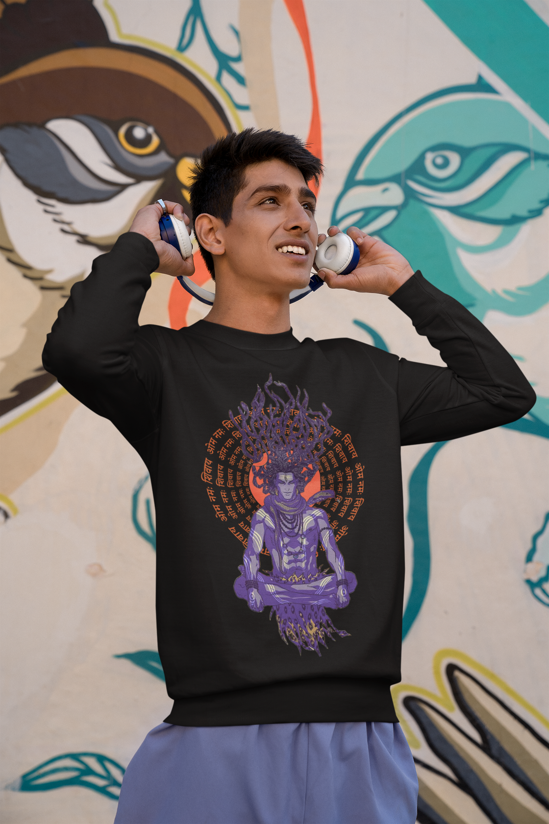 Men's Om Namah Shivaay Printed Black Sweatshirt